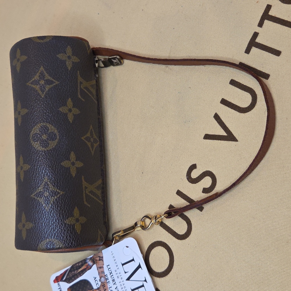 Louis Vuitton 1970's ULTRA RARE Mini Papillon wristlet-highly collectable piece - Picture 9 of 17